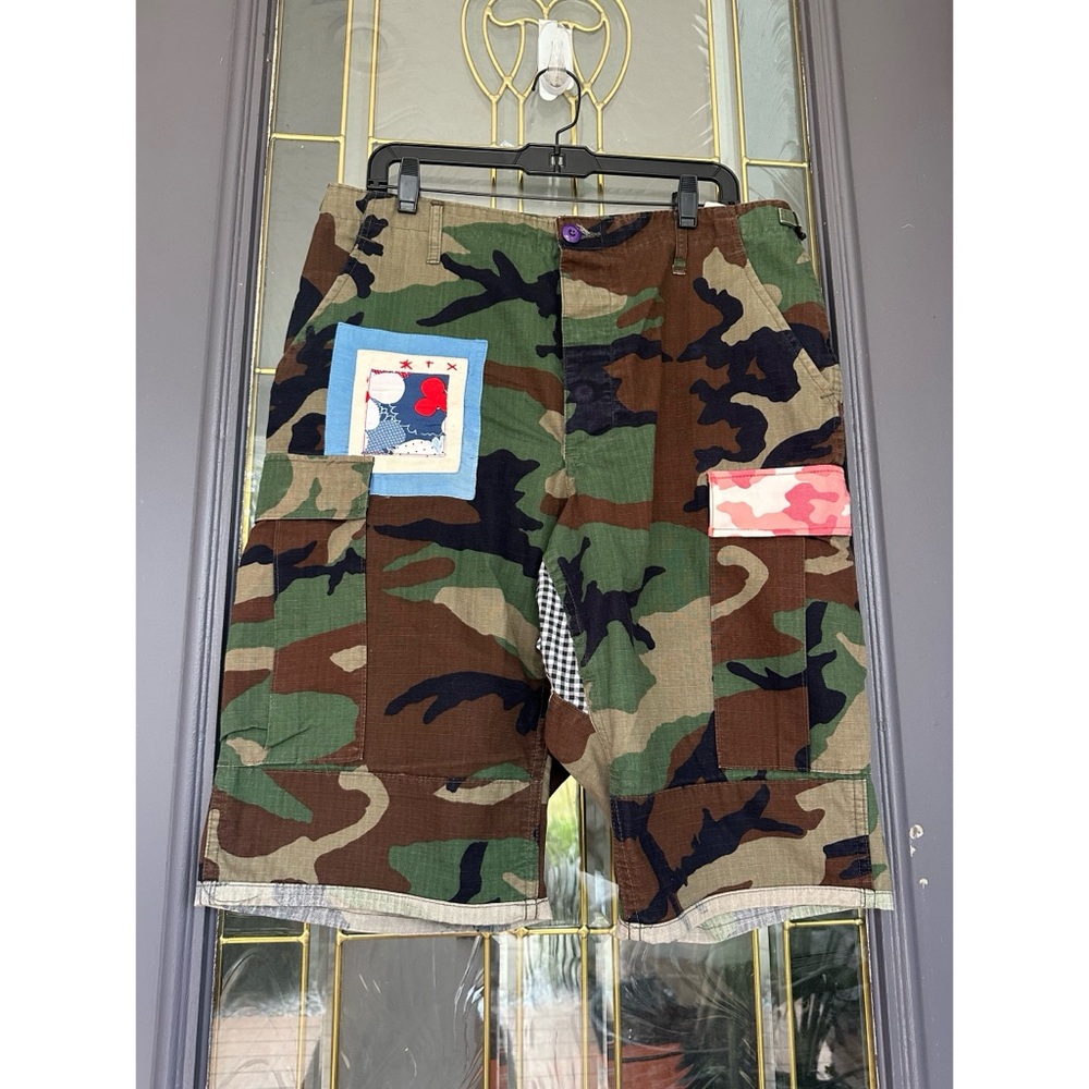 Men's Camouflage Cargo Shorts with Patch Accents - Green Camo - Picture 3 of 6